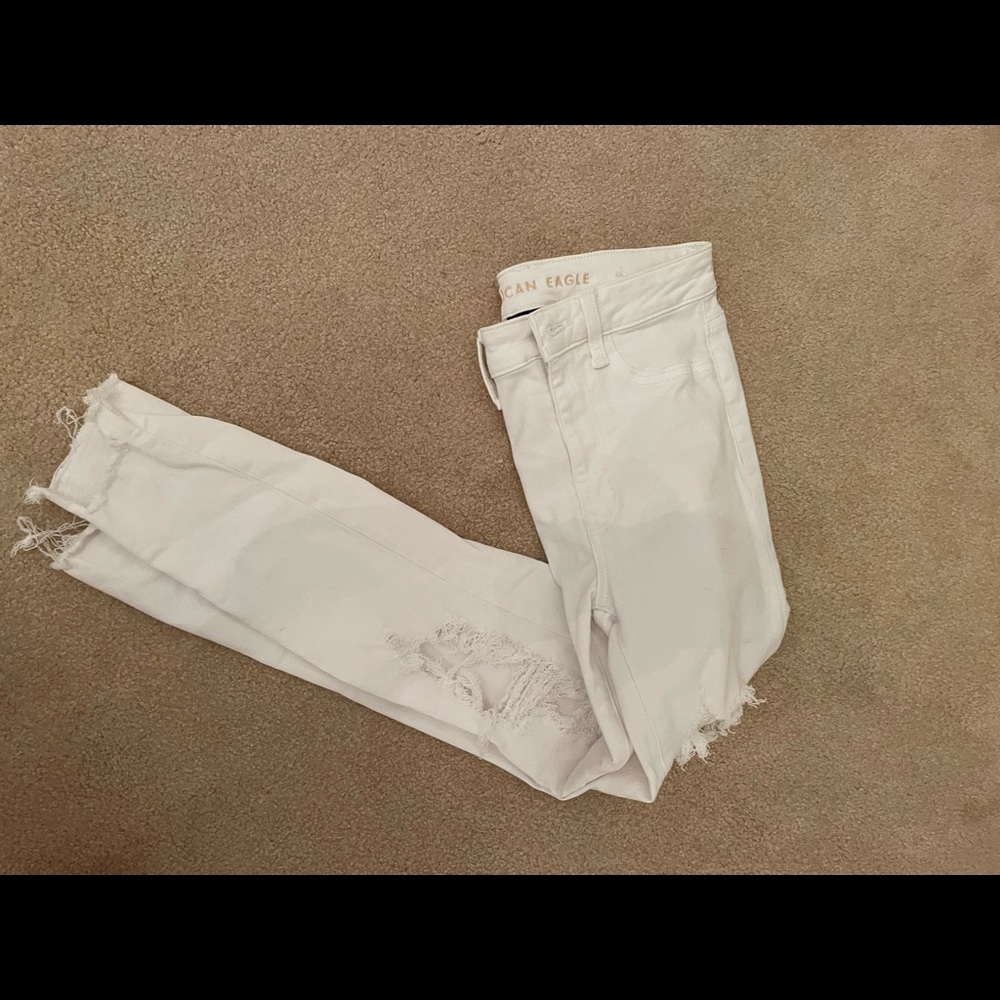 AEO size 2 white ripped jeans